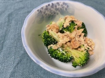 ブロッコリーのサラダ